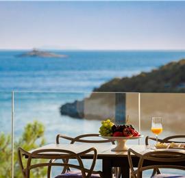 Luxury Beachfront Villa with Heated Infinity Pool near Trogir, Sleeps 8